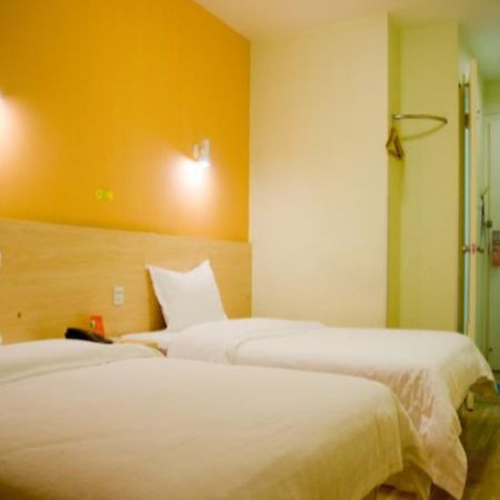 7 Days Inn Guangzhou Exterior photo